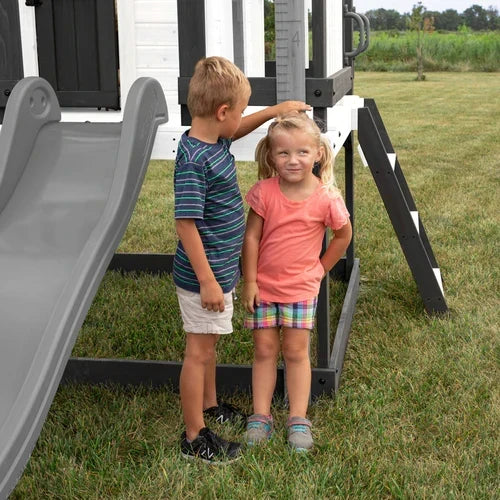 Backyard Discovery Sweetwater Heights Elevated Playhouse