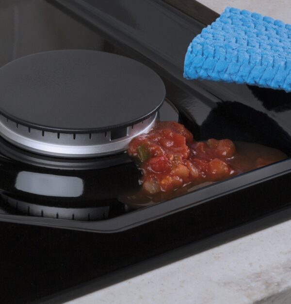 GE 30″ Built-In Gas Cooktop JGP5030DLBB