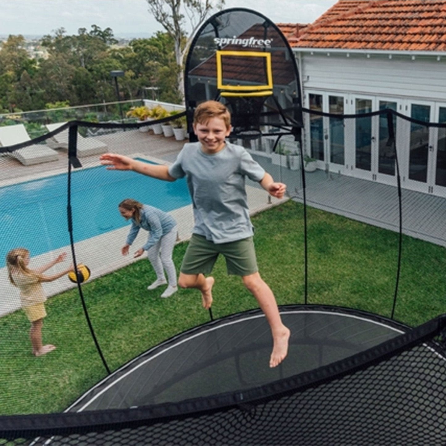 Springfree Trampoline Large Oval 8 ft x 13 ft