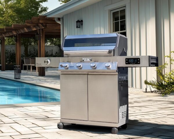 Monument Grills Eminence 405 |Tech Stainless Propane Gas Grill Eminence 405 & Cast Iron Cooking Plate