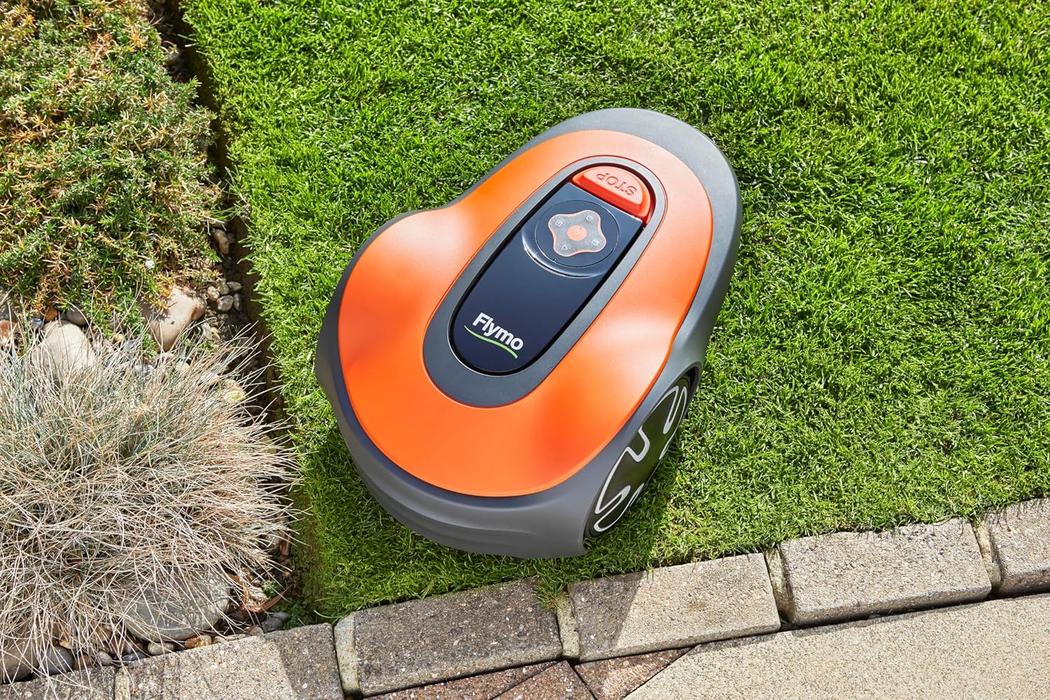 Flymo EasiLife GO 400 Robot Lawnmower – Cuts lawns up to 400m²