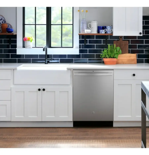 GE – 24″ Top Control Built-In Hybrid Tub Dishwasher with Dry Boost – Stainless Steel