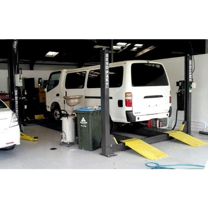 BendPak HDS-14 Four-Post Lift