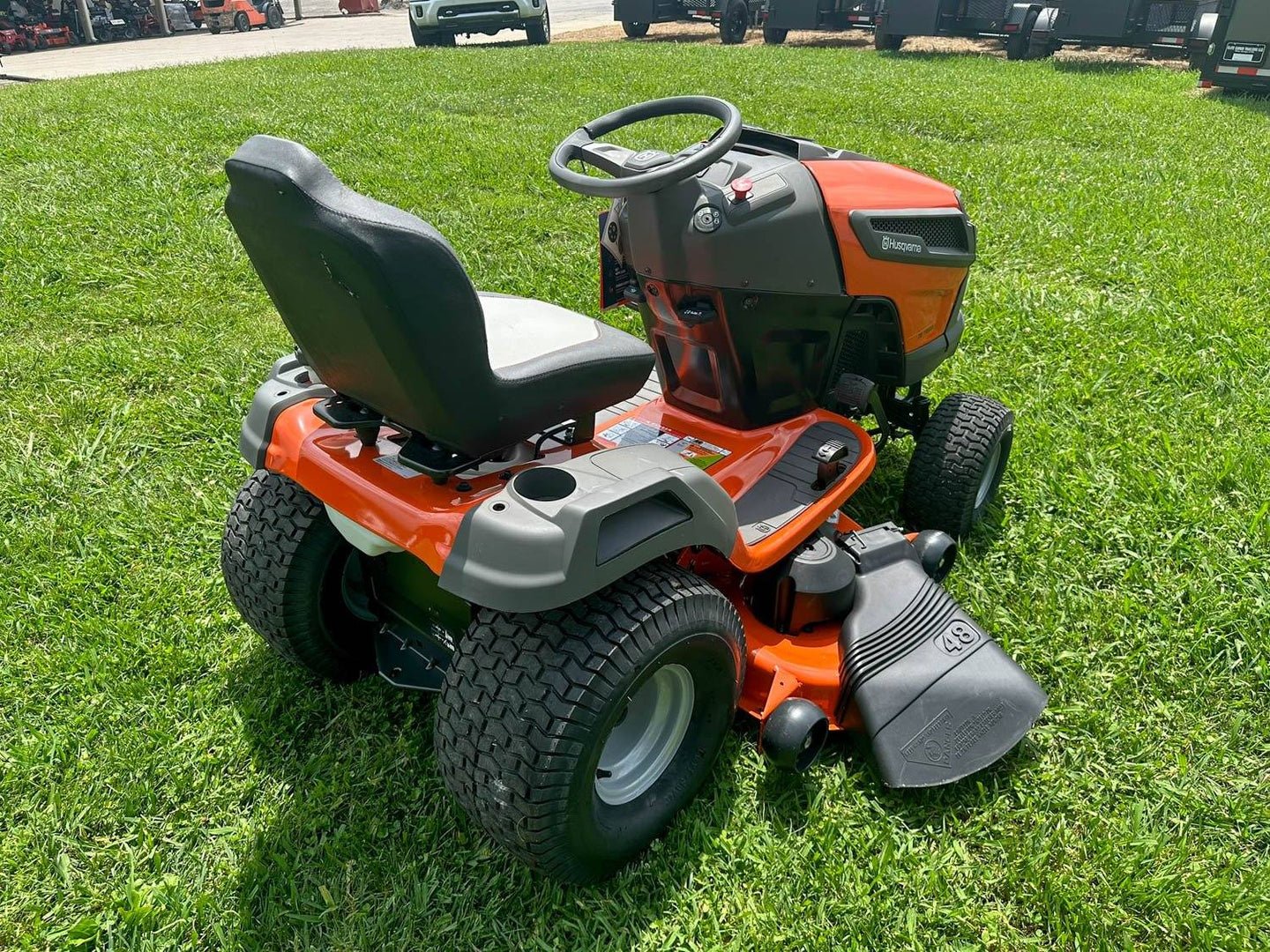 Husqvarna TS 148XK 48″ Lawn Tractor 24HP KOH (Scratch and Dent)