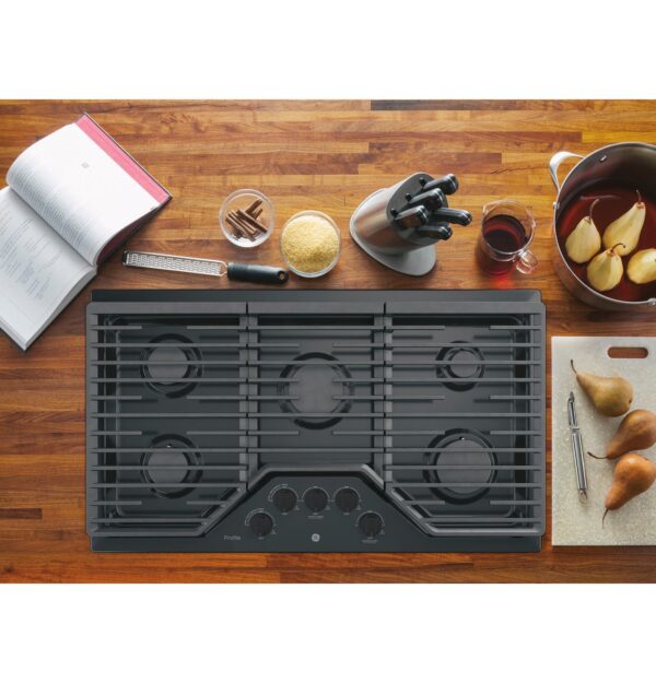 GE Profile Series 36″ Built-In Gas Cooktop PGP7036DLBB