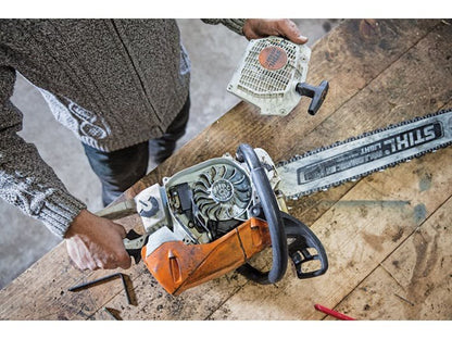 STIHL MS 462 C-M 28 72.2cc 28″ 13 Lbs Fuel-Efficient Gas-Powered M-Tronic C-M Chainsaw w/Bar & Chain